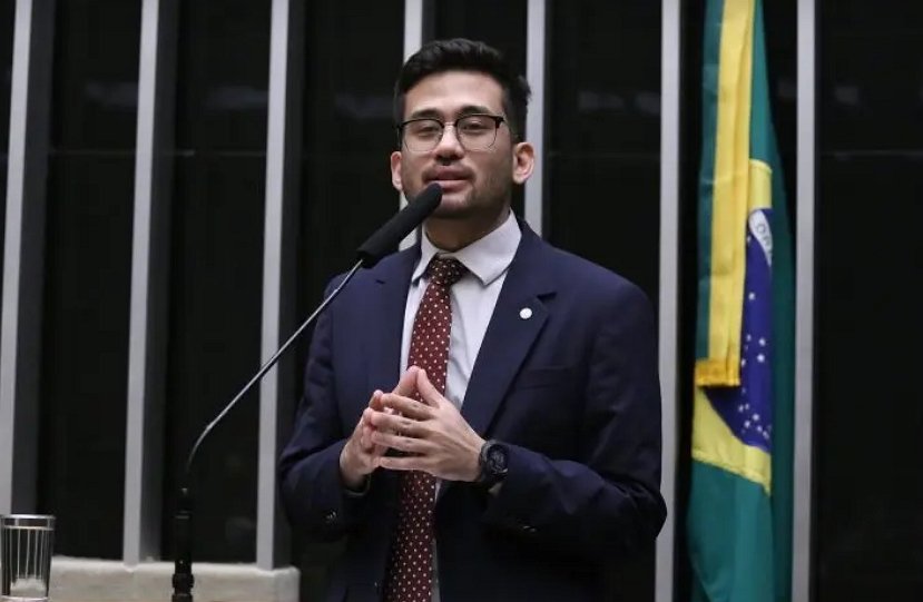 Projeto prevê punição para prática de prostituição em vias públicas