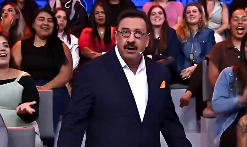 Após ação de Erika Hilton, Ratinho grava vídeo e dobra aposta nas redes sociais